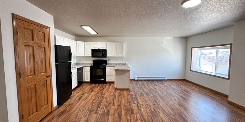 Beulah Apartment: 117 Main St W