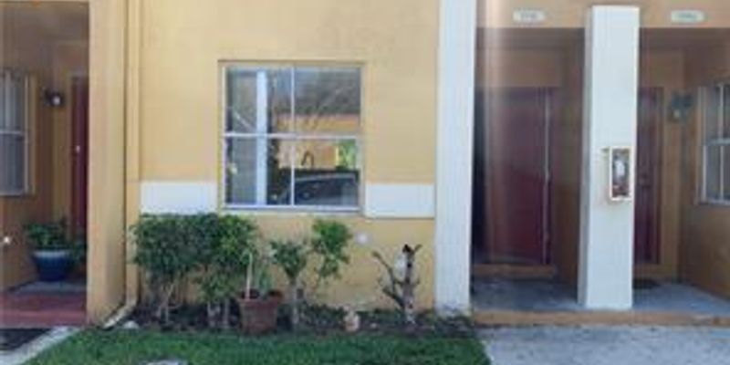 Fort Lauderhill House: 3910 NW 90th Ave # 3910