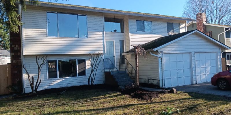 Marysville House: 12625 43rd Ave NE