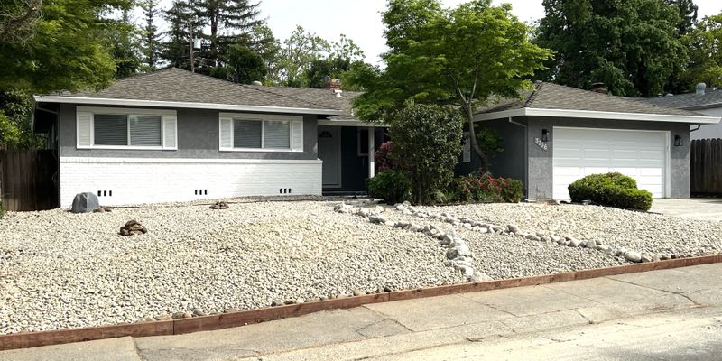 Carmichael House: 3736 Orangerie Way