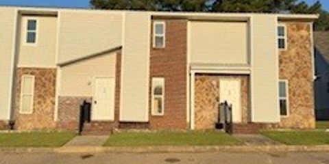 520 Woodburn.jpg