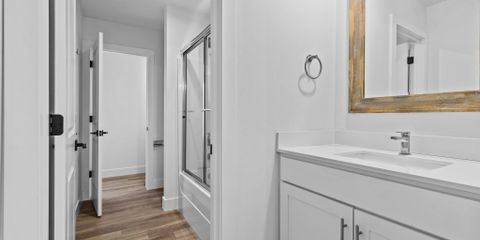 12-web-or-mls-929-oakland-ave.jpg