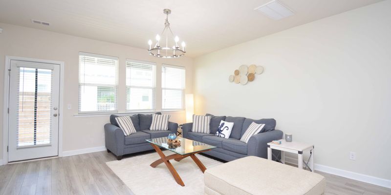 Johns Island House: 596 McLernon Trce