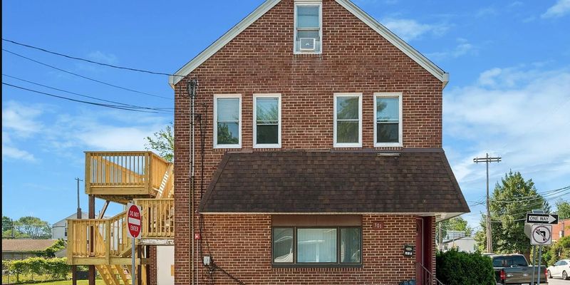 Delaware County House: 301 N Governor Printz Blvd