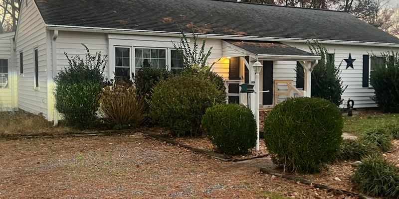 Midlothian House: 3200 Tammaway Dr