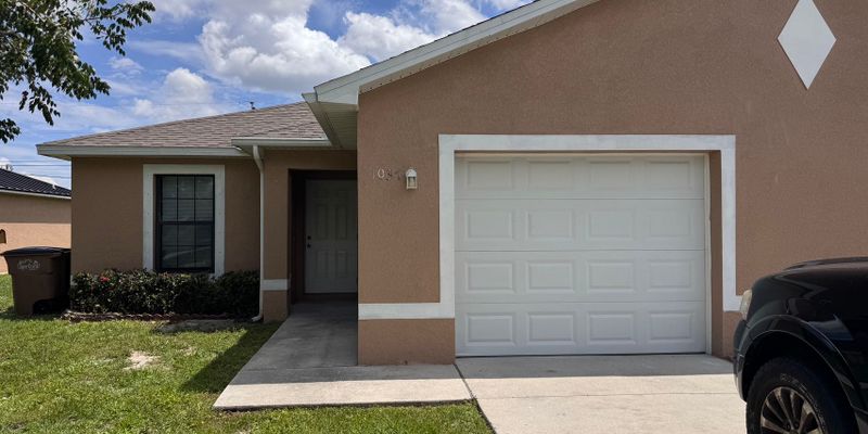 Cape Coral House: 1037 SE 11th Terrace