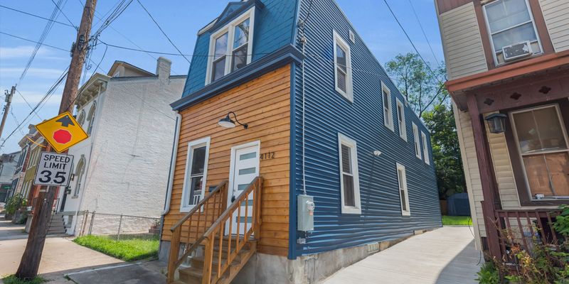 Cincinnati House: 4122 Kirby Ave