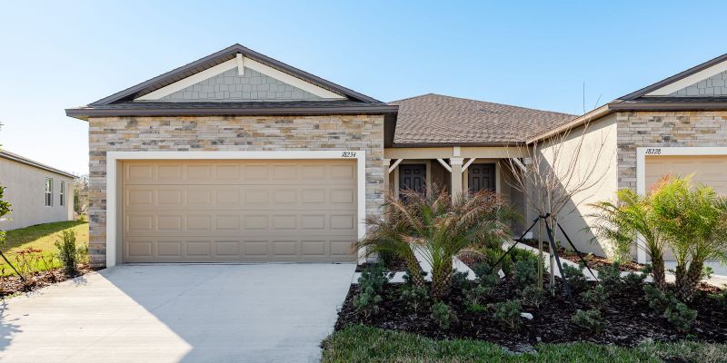 Land O' Lakes House: 18234 Pleasantview Blvd