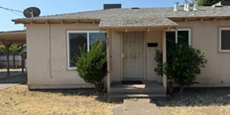 Oakdale House: 727 Pleasanton Pl