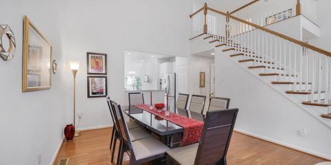 Dining Area.jpeg