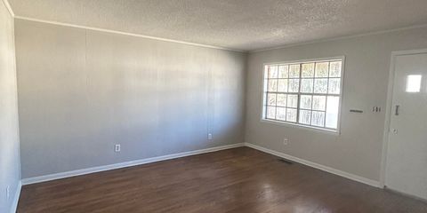 Living Room.jpg