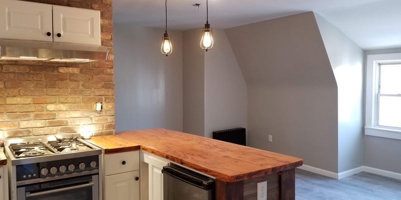 Bloomfield Apartment: 40 Olive St