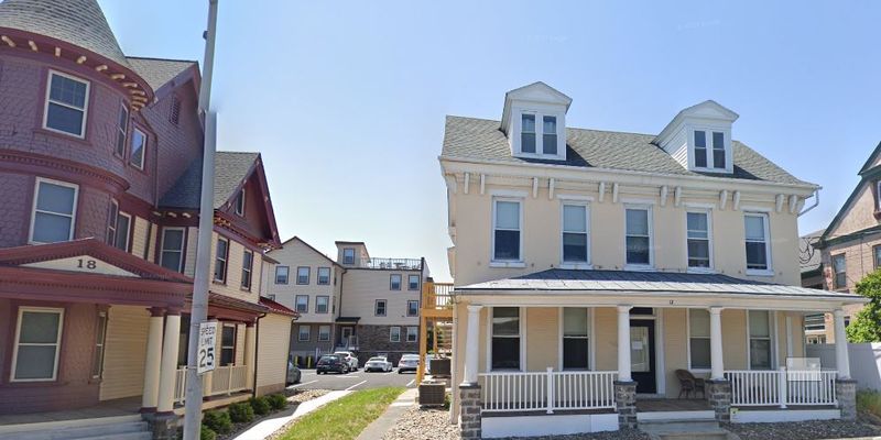 Quakertown Apartment: 12 Front Street