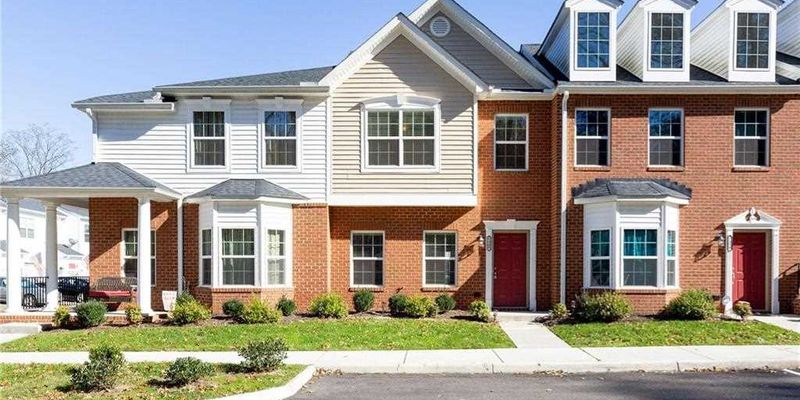 Mechanicsville House: 7348 Pebble Lake Dr