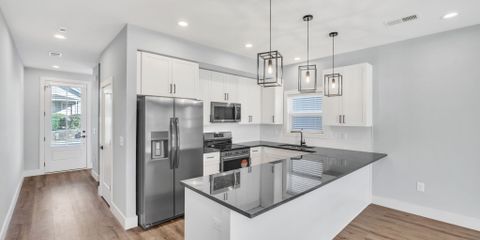 5-web-or-mls-4443-02275.jpg