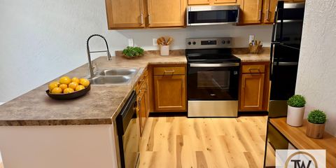 IMG_6089 - Kitchen - Standard - 7.jpg