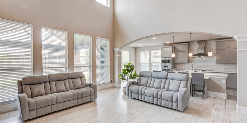 Georgetown House: 405 Millard St