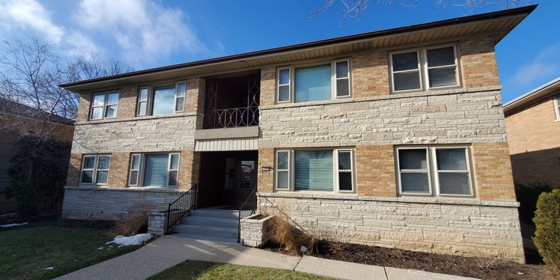 Milwaukee Apartment: 5224 W Forest Home Ave