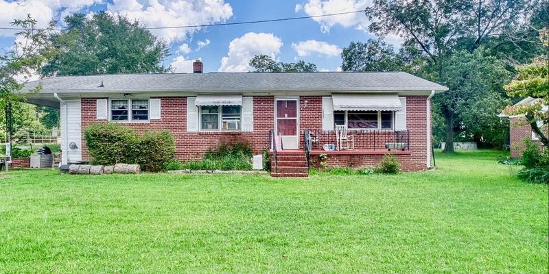 Piedmont House: 501 Old Grove Rd