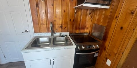 Kitchen 2 Unit 3.JPEG