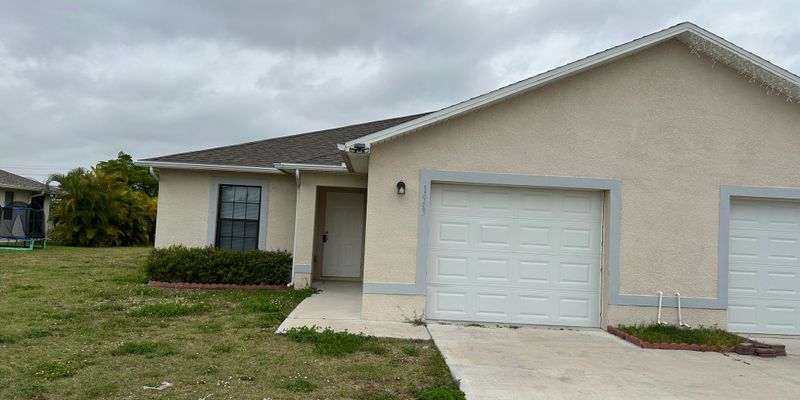 Cape Coral House: 1443 SE 10th Terrace