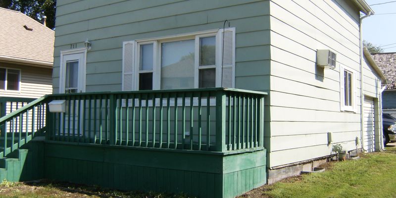 Aberdeen House: 711 S 3rd St