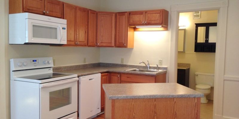 Concord Apartment: 9-17 Warren Street
