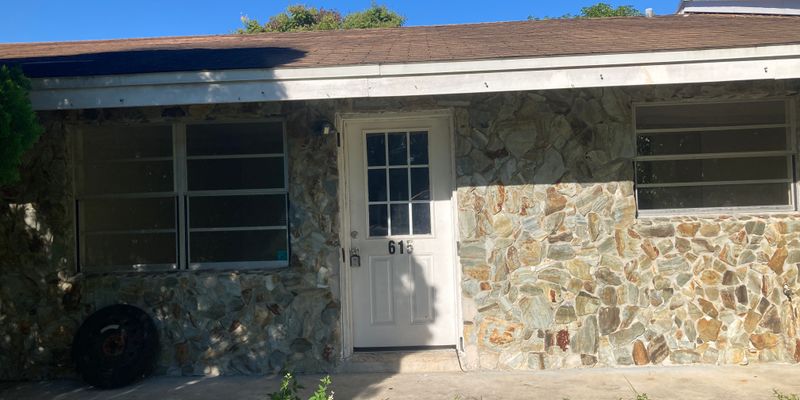 Sebring House: 615 Denise Ave