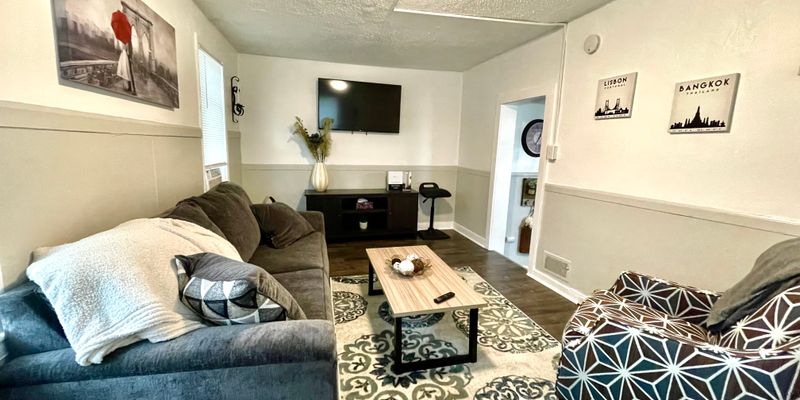 Omaha Apartment: 1113 William St