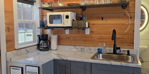 8_20250105_Blue Kitchenette.jpg