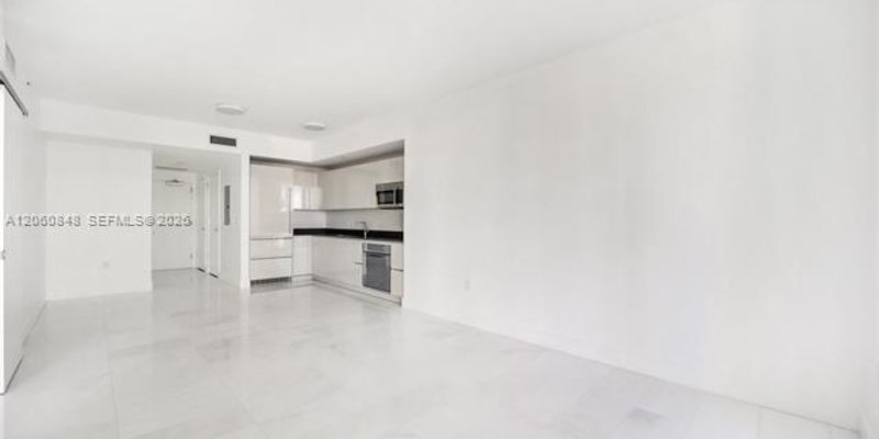 Miami Condo: 1010 Brickell Ave
