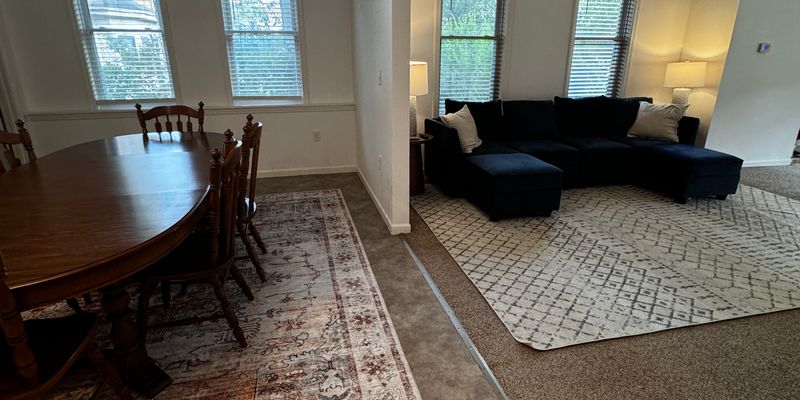 Dubuque Apartment: 920 Center Pl