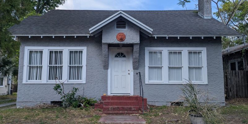 Orlando House: 1415 Woodward Street