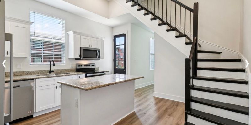 New Orleans House: 2024 Bienville St