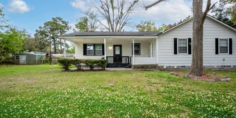 Port Wentworth Apartment: 102 Evora St