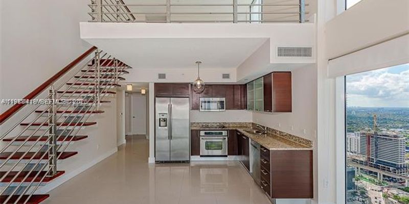 Miami Condo: 41 SE 5th St