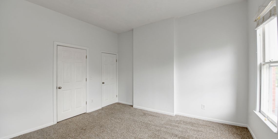 685 S Champion Ave photo 19