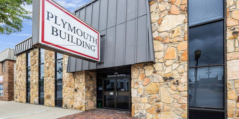 Plymouth Apartment: 310 N Michigan St