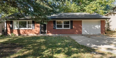 101 706 14th Ave.jpg