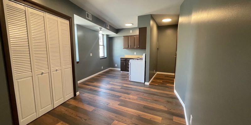 Pittsburgh Apartment: 2905 Glenmore Ave