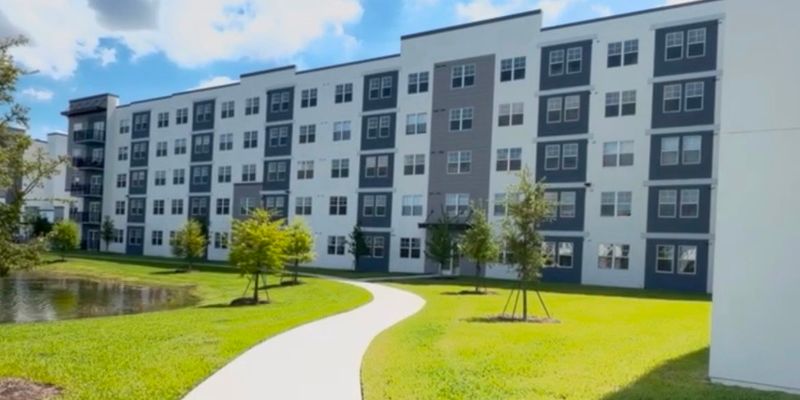 Orlando House: 5587 millenia park blvd