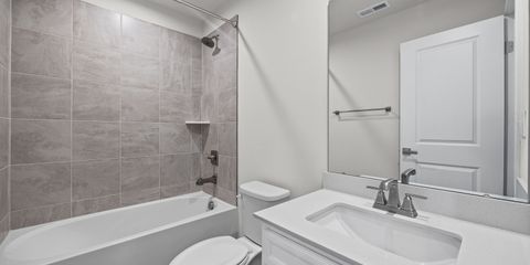 07-2833 Statesville Ave-7.jpg