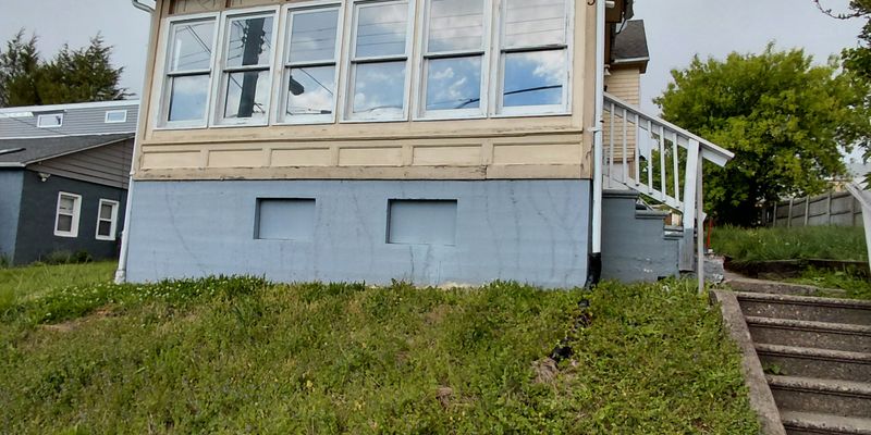 Phillipsburg Apartment: 665 Sayre Ave
