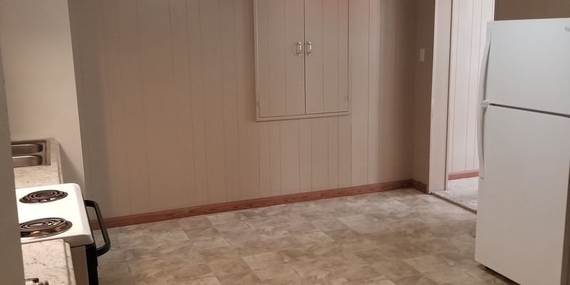 Frostburg Apartment: 16 S Broadway
