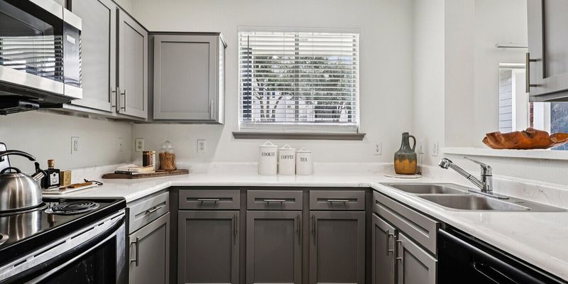 Houston Apartment: 8401 Almeda Rd