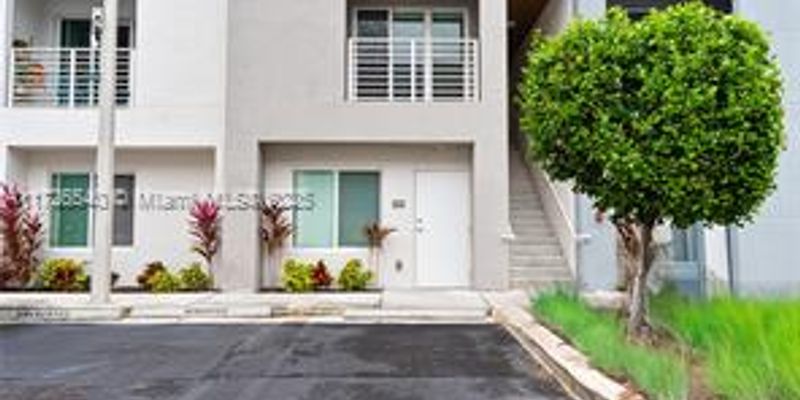 Miami House: 2555 NE 193rd St # 2102