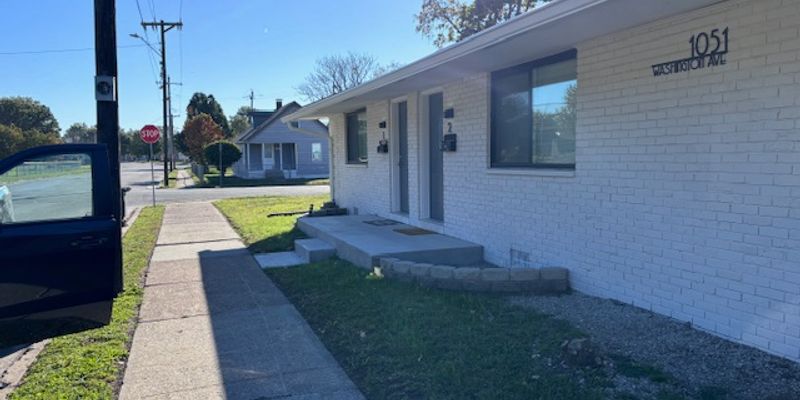 Madison Apartment: 1908 Rhodes St