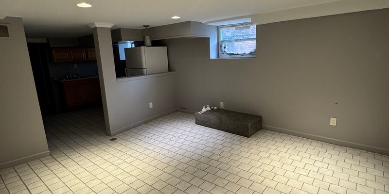 Detroit House: 3235 Grand St