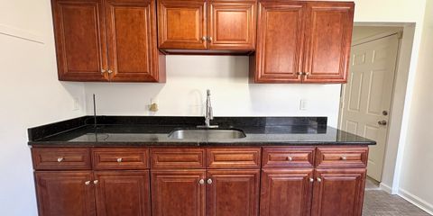 21027Waltham - 6.jpeg