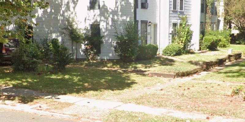 Shreveport House: 1414 Highland Ave